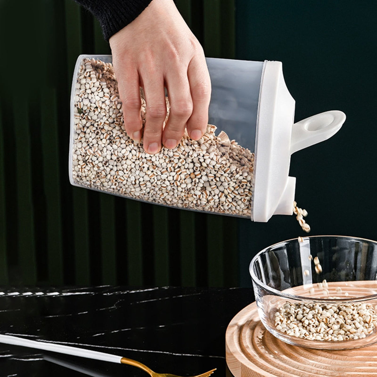 Airtight Dry Food Dispenser with Flip-Top Lid, Clear Pantry Container, 4.7 x 3.3 x 7.7 In - Image 3