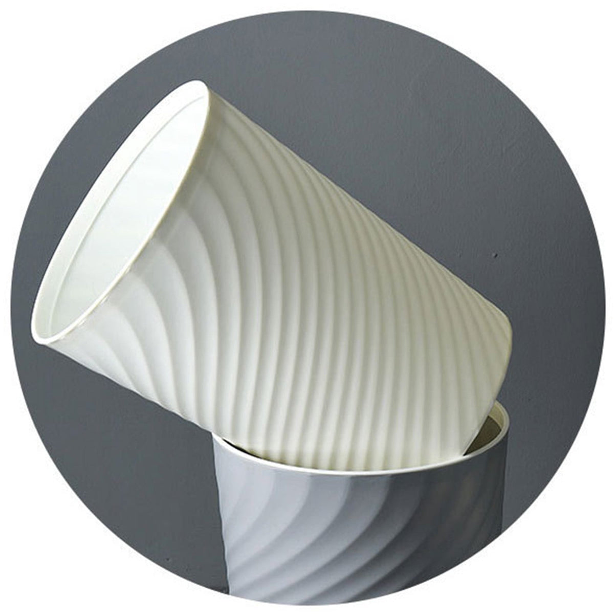 Small Round Wastebasket, 1.8 Gallon Plastic Trash Can for Bathroom or Vanity, White - Image 6